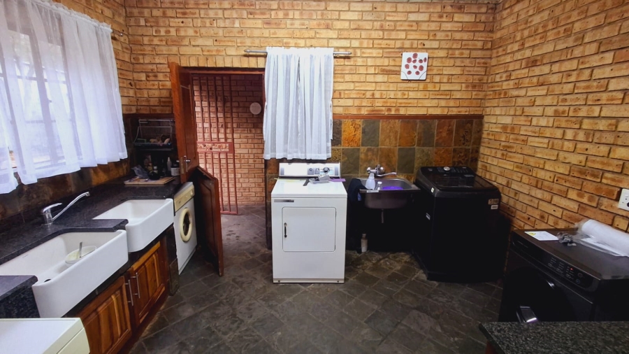 Commercial Property for Sale in Willow Grange Free State
